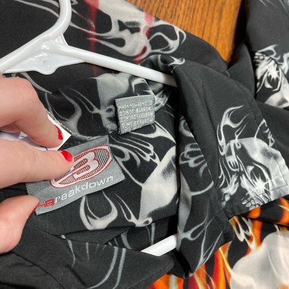 BREAKDOWN vintage fire flame skull button up - Picture 6 of 7